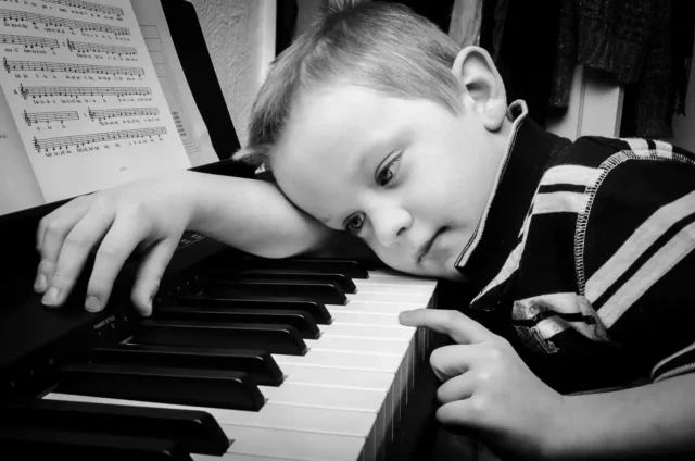 what is the right age to learn piano?